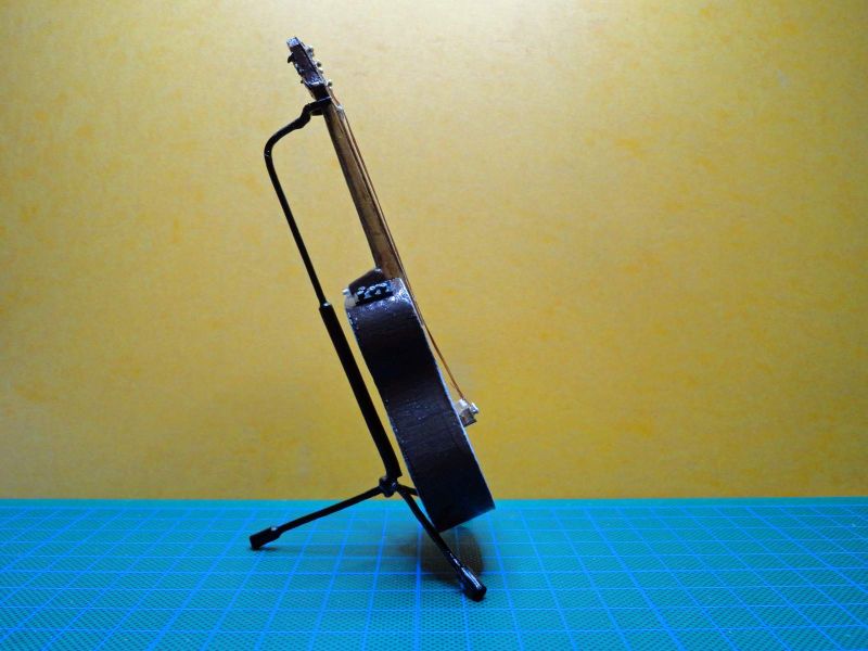 Prsentation de la guitare Takamine
